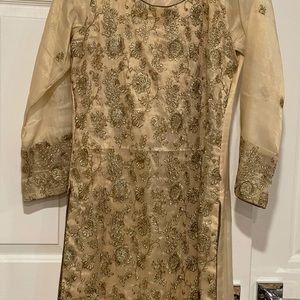 Size medium tan/gold shalwar kameez, worn once